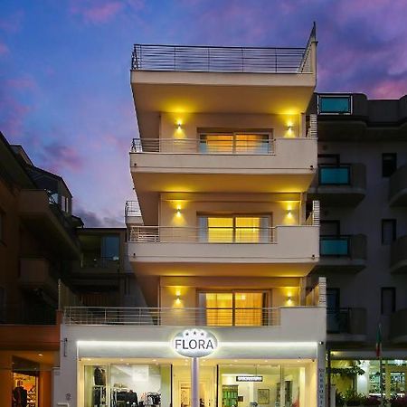 Hotel Flora Alba Adriatica Extérieur photo
